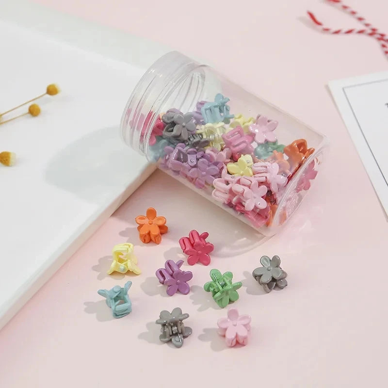 50Pcs Girls Cartoon Hair Clips Cute Small Claw Clips Flower Star Design Children's Fashion Hair Accessories Sweet Hairpin