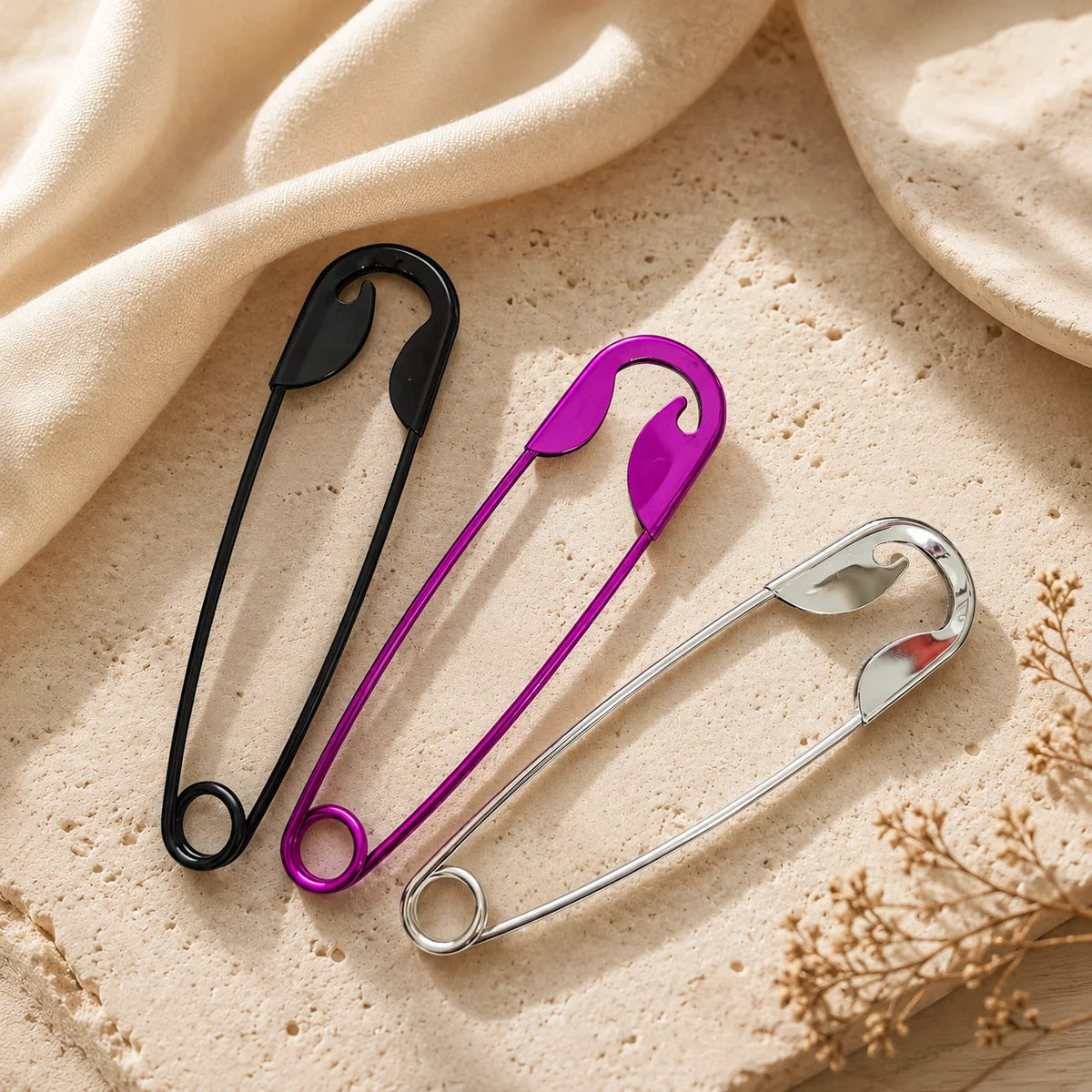 Alloy Safety Pin Hair Clip for Women Girls Metal Barrette Bun Holder Non Slip Hair Stick Clip Fashion Hair Accessories Daily Use